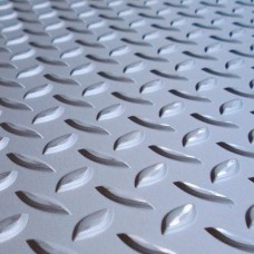 Лист нержавеющий рифленый г/к чечевица 95Х18 2,5 мм ГОСТ 8568-77