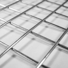 Сетка сварная нержавеющая квадратная в рулонах 12Х18Н9Т 20х20х3 мм ГОСТ 23279-2012